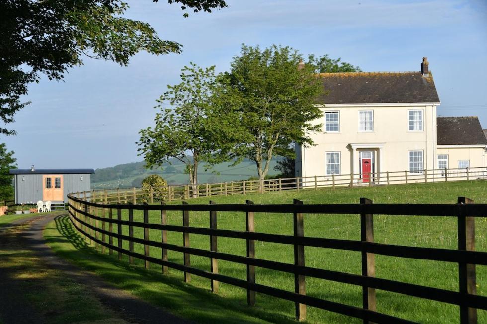 Glascoed Farmhouse Кармартън Екстериор снимка